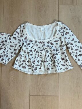 Cream Floral Long-Sleeve Peplum Top